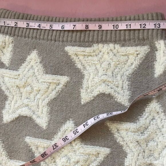Bucket List Taupe Star Sweater Knit Bodycon Mini Skirt Size Medium - Picture 4 of 7
